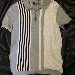 gray polo shirt